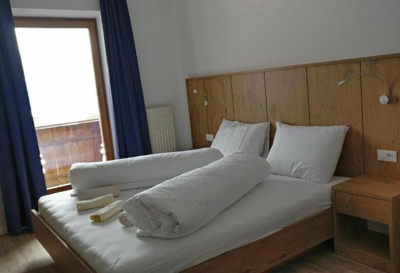 Номер Стандарт с Балконом, Residence Condor