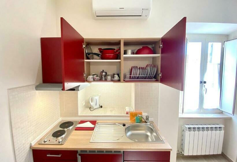 استودیوی استاندارد, Residence Signa