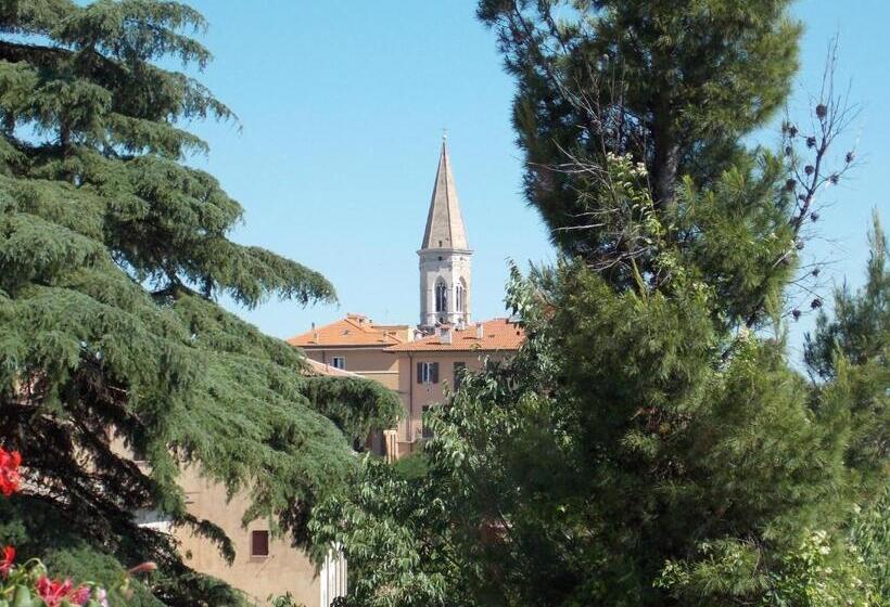 استودیوی سوپریور, Residence Signa