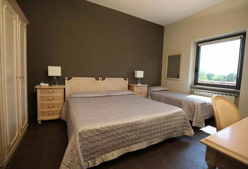 Classic Kolmen Hengen Huone, Ristorante Borgo Antico