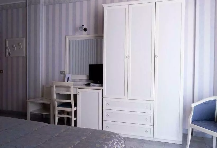 Standard-huone, Riviera