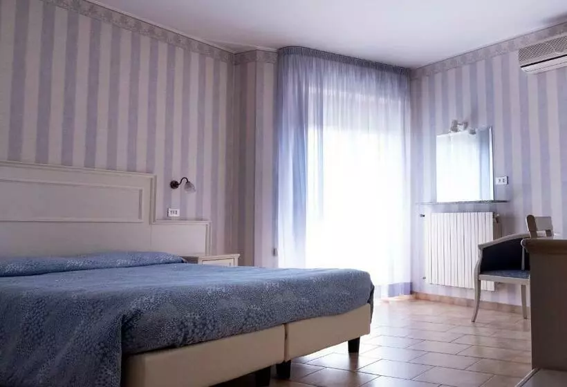 Standard-huone, Riviera