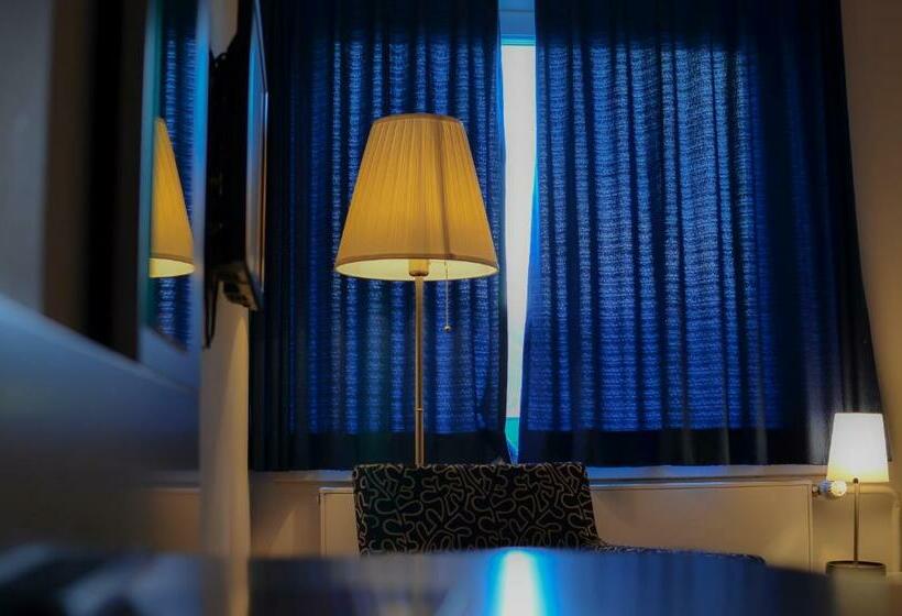 اتاق استاندارد یک نفره, Hotel & Tagungszentrum Hessenkopf