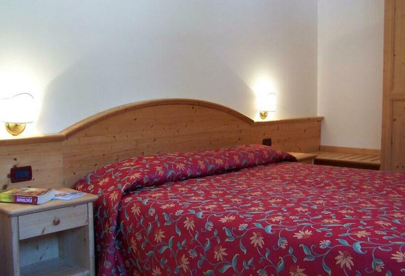 דירת חדר, Tana Della Volpe