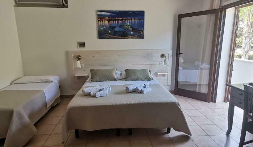 חדר סטנדרט לשלושה, Tenuta Turchi