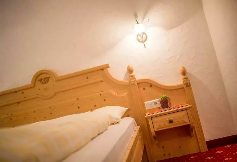 اتاق استاندارد با بالکن, Tolderhof