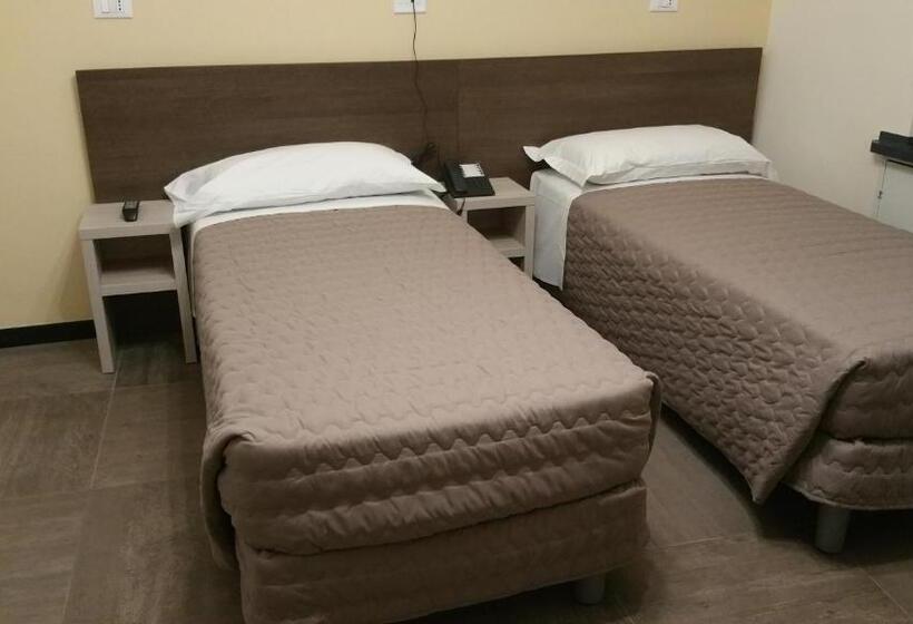 Standard Kolmen Hengen Huone, Tommaseo