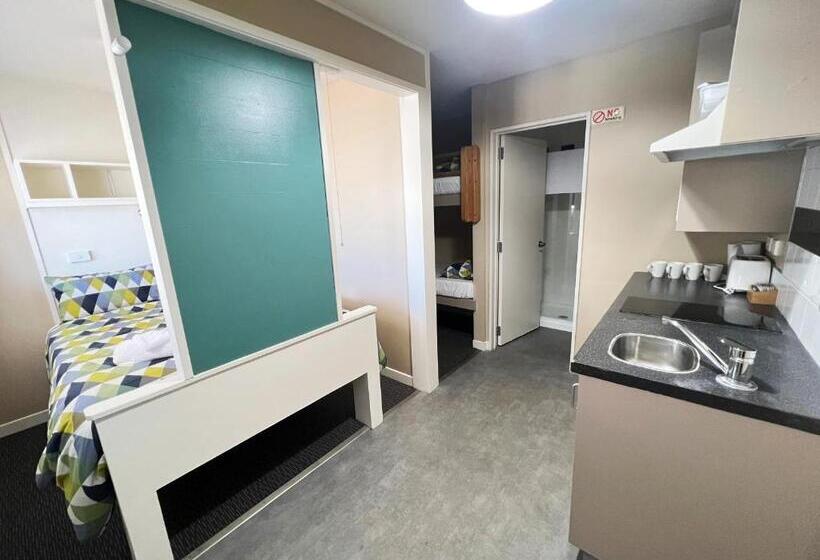 ２段ベッド付スタンダードワンルーム, Astray Motel