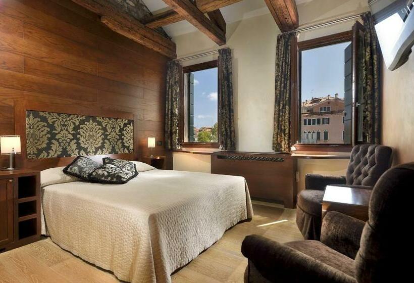 اتاق لوکس با چشمانداز, Abbazia De Luxe