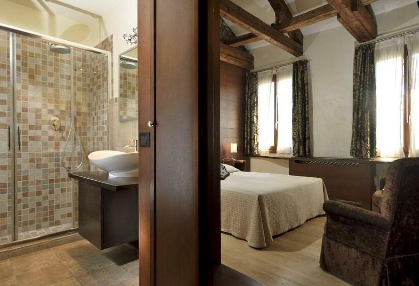 اتاق لوکس با چشمانداز, Abbazia De Luxe