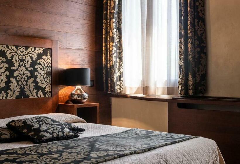 اتاق لوکس با چشمانداز, Abbazia De Luxe