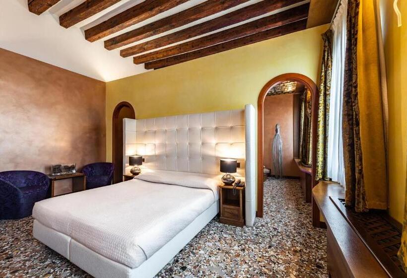 سوئیت با چشمانداز, Abbazia De Luxe