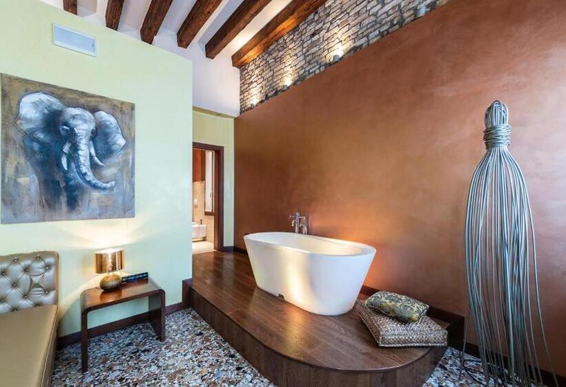 سوئیت با چشمانداز, Abbazia De Luxe