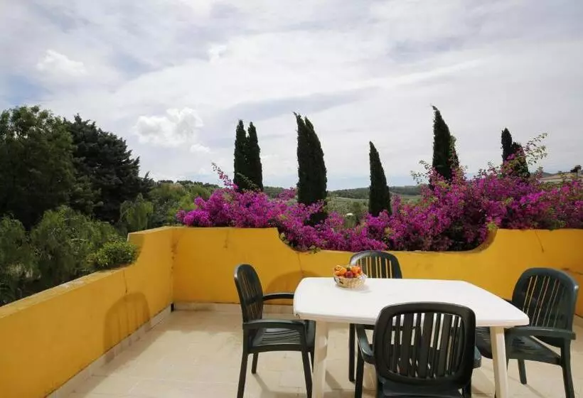 テラスつきの2ベッドルームアパートメント, Agriturismo Posta Pastorella