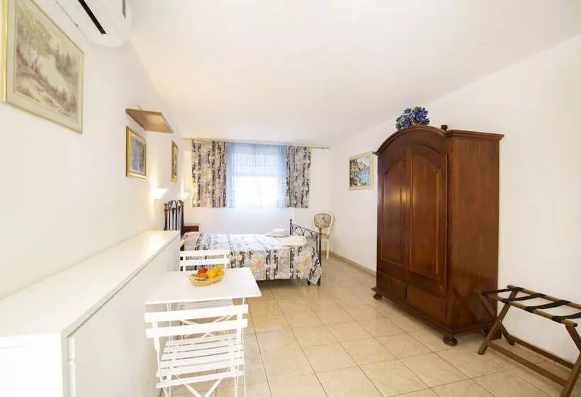 スタンダードスタジオ, Agriturismo Posta Pastorella