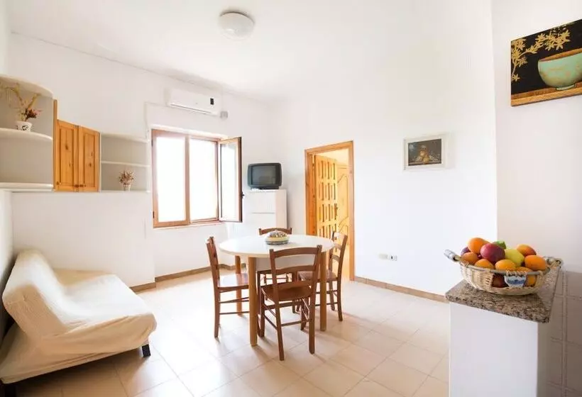 テラスつきの2ベッドルームアパートメント, Agriturismo Posta Pastorella