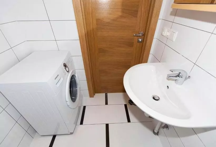 2 Bedroom Premium Apartment, Amber Coast & Sea