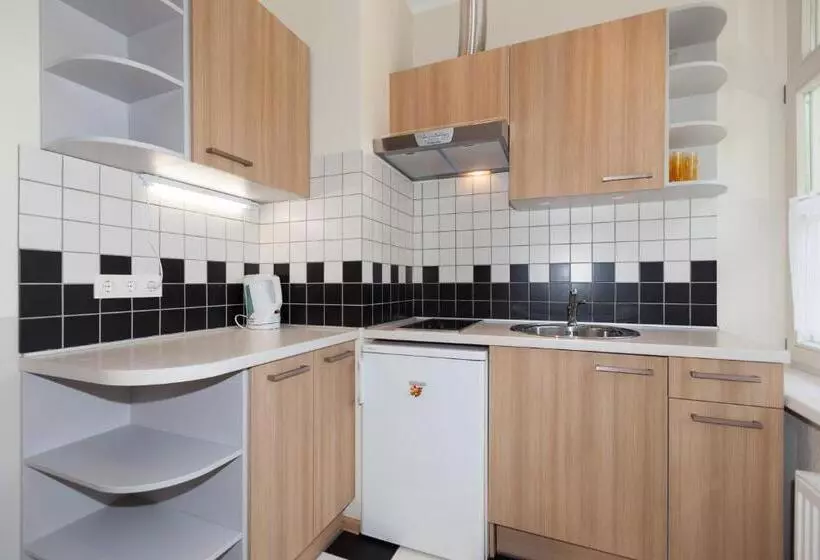 2 Bedroom Premium Apartment, Amber Coast & Sea