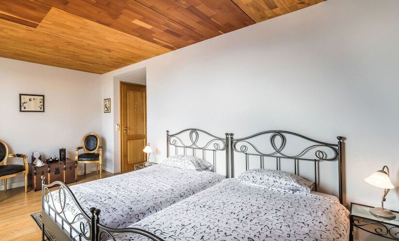 سوییت, Auberge Du Relais Postal
