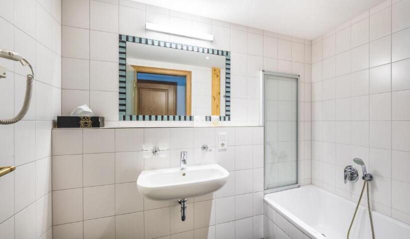 سوییت, Auberge Du Relais Postal