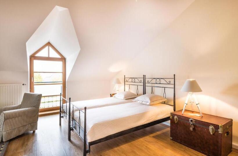 اتاق استاندارد, Auberge Du Relais Postal