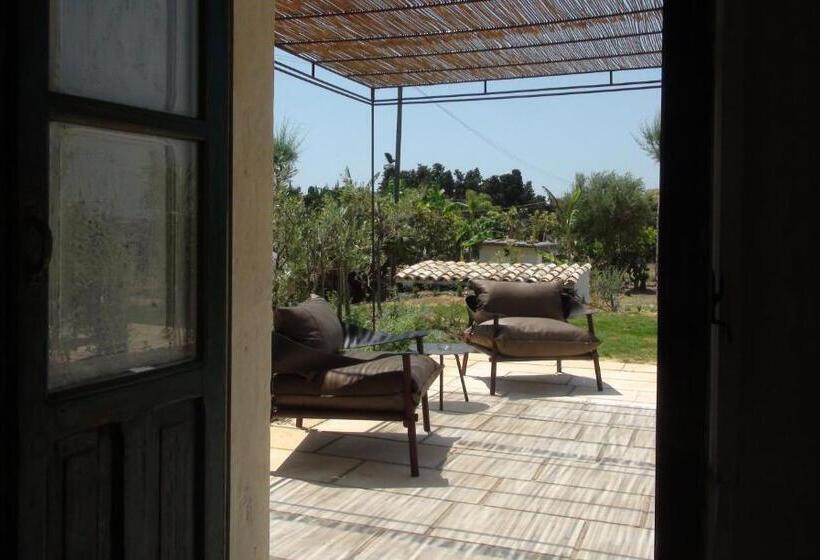 סוויטת ג'וניור עם בריכה, Baglio Siciliamo Country House
