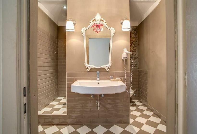 סוויטת ג'וניור נוף לאגם, Borgo Vistalago