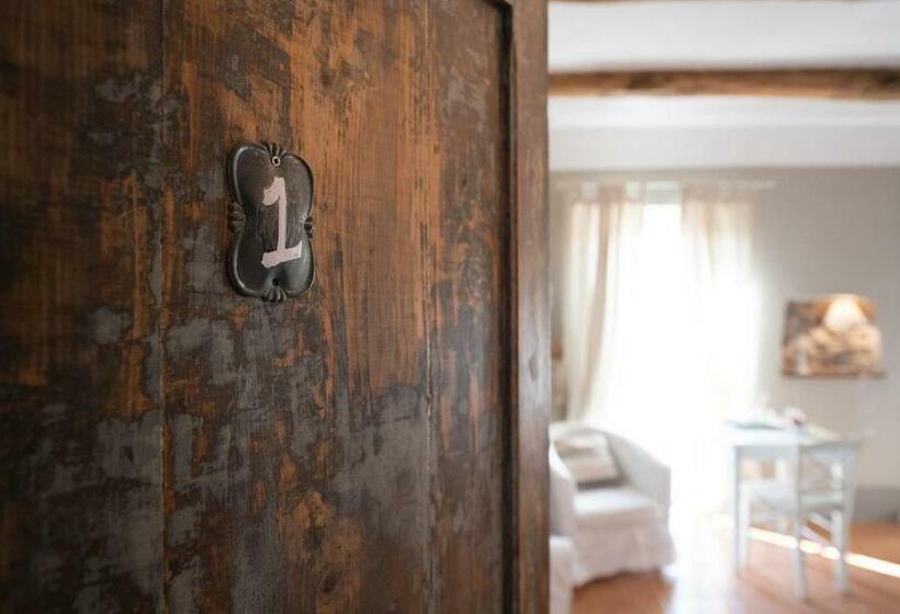 סוויטת ג'וניור נוף לאגם, Borgo Vistalago