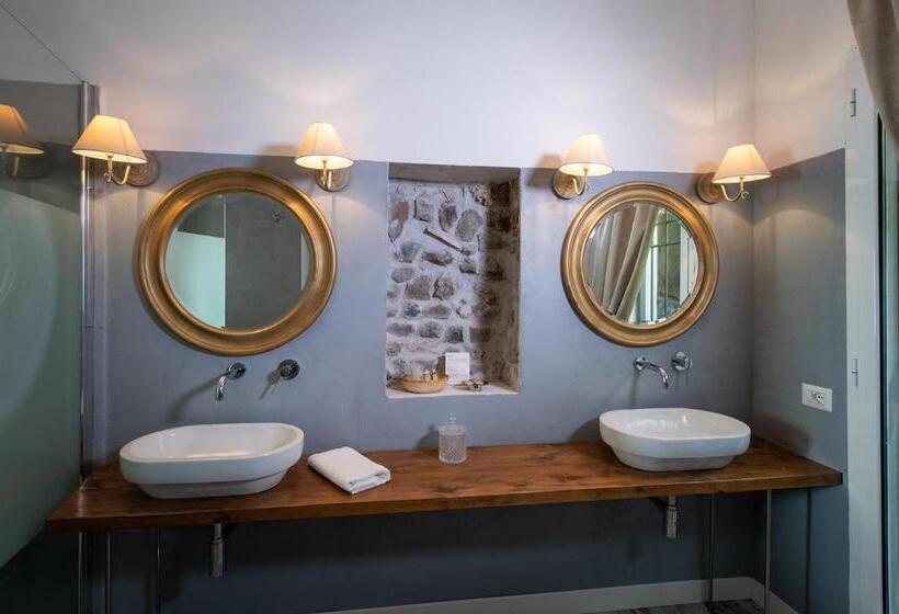 주니어 스위트 호수 전망, Borgo Vistalago