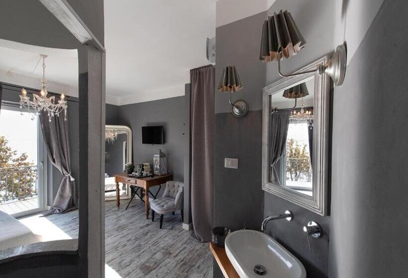 סוויטת ג'וניור נוף לאגם, Borgo Vistalago