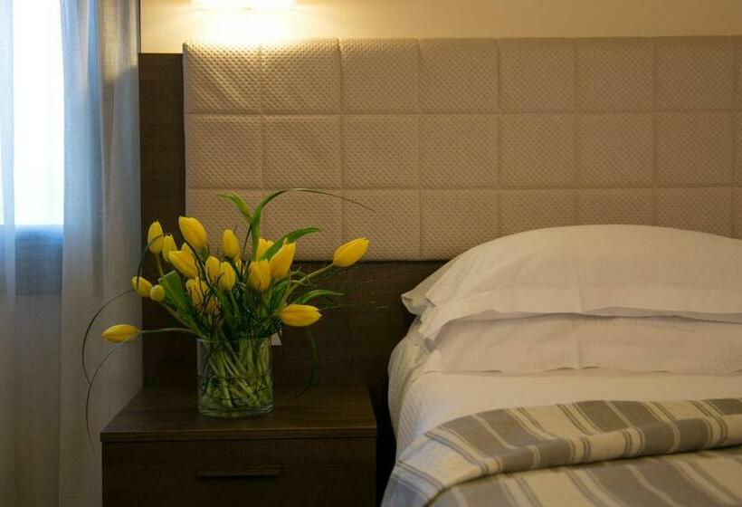 חדר סטנדרט, Calinferno