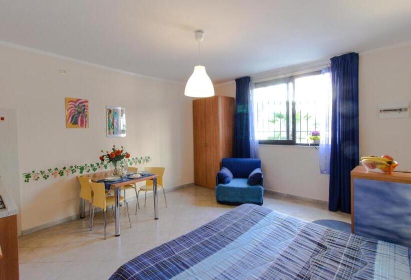 Студио Economy, Casa Vacanze Isophylla