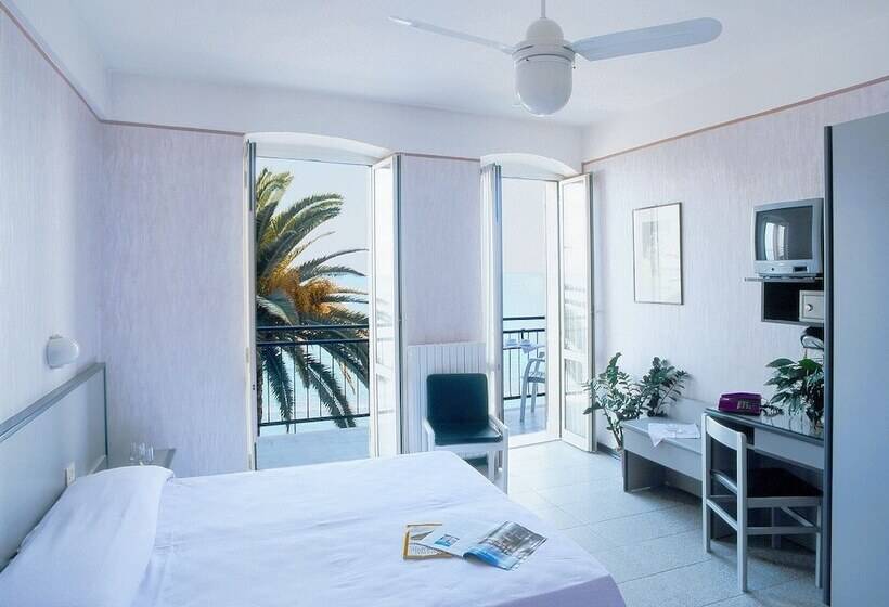 스탠다드 룸 바다 전망, Danio Lungomare