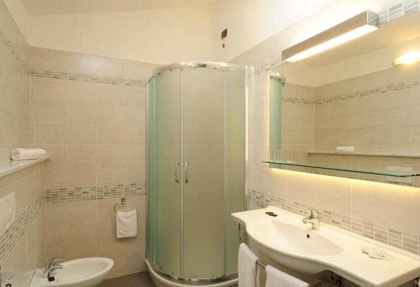 Triple Room Sea View, Danio Lungomare