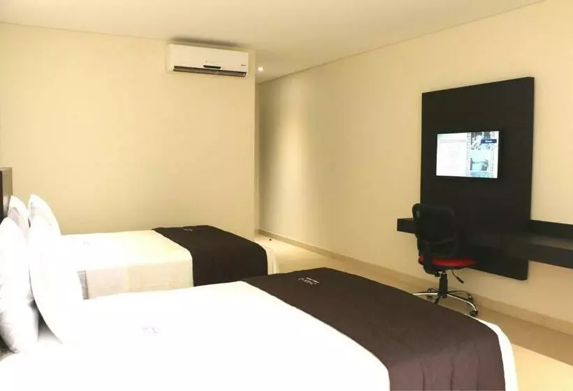 اتاق استاندارد با 2 تخت دوبل, Diverxo Hotel & Villas