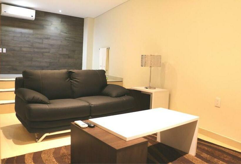 디럭스 스튜디오, Diverxo Hotel & Villas