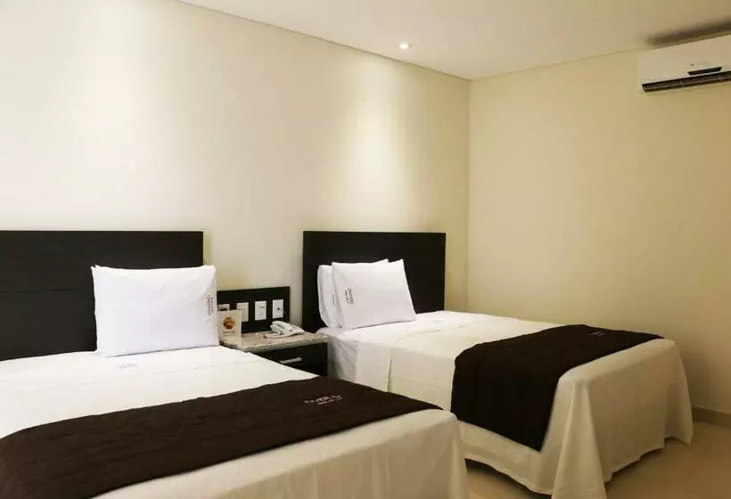 اتاق استاندارد با 2 تخت دوبل, Diverxo Hotel & Villas