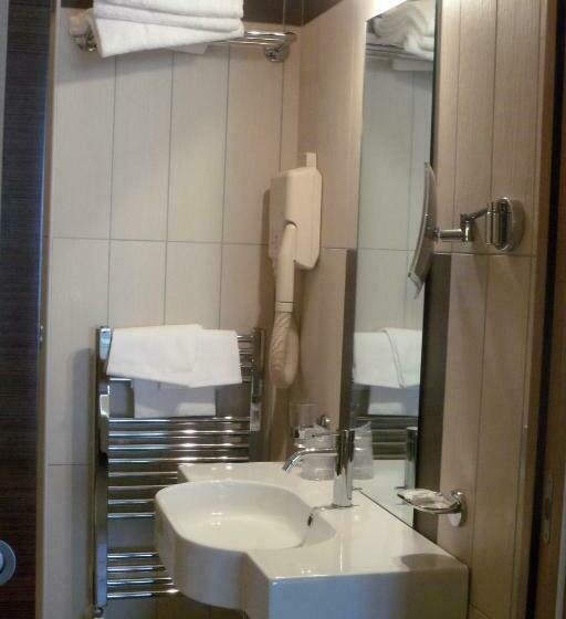 Quarto Estandar Individual, Eden