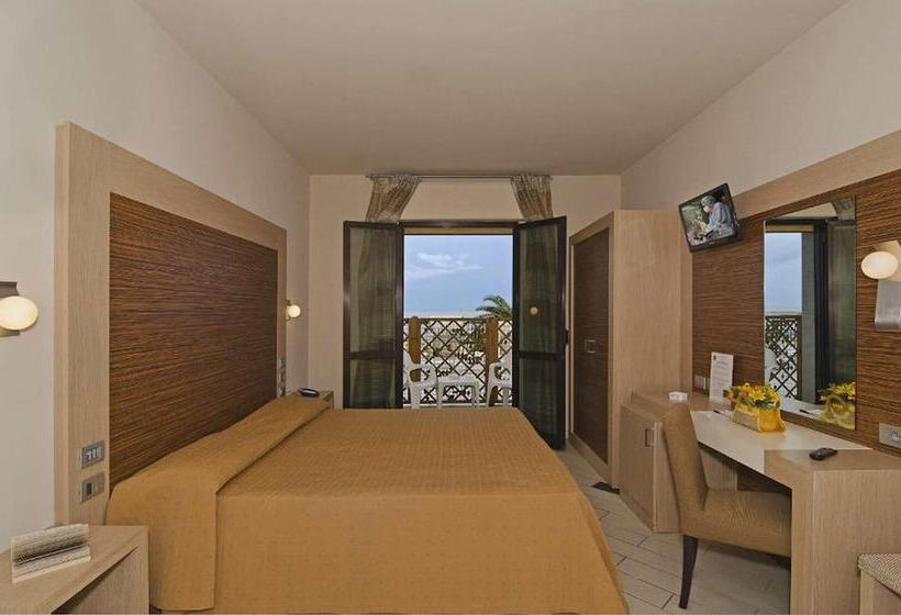 Triple Room Sea View, Eden