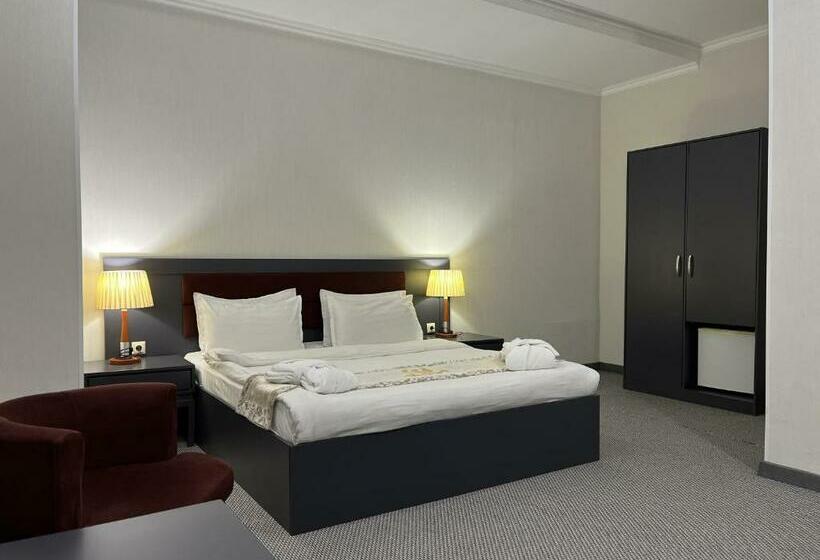 اتاق اکونومی, Almaty Grand Erbil