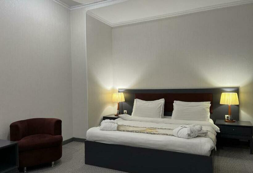 اتاق اکونومی, Almaty Grand Erbil