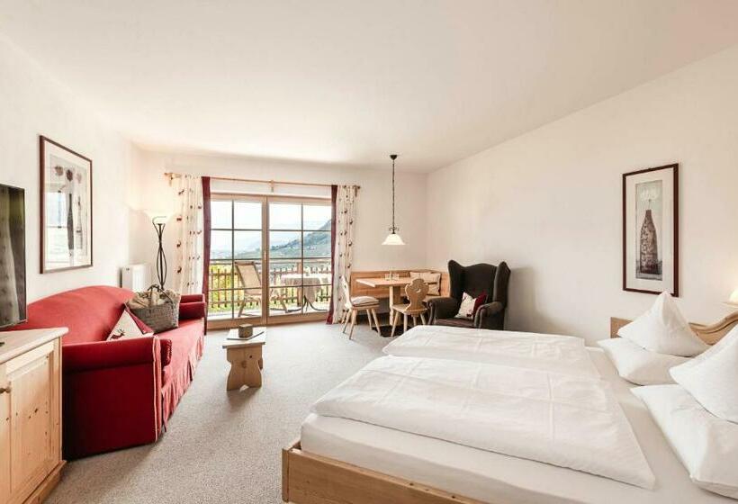 סוויטה עם טרסה, Kassian