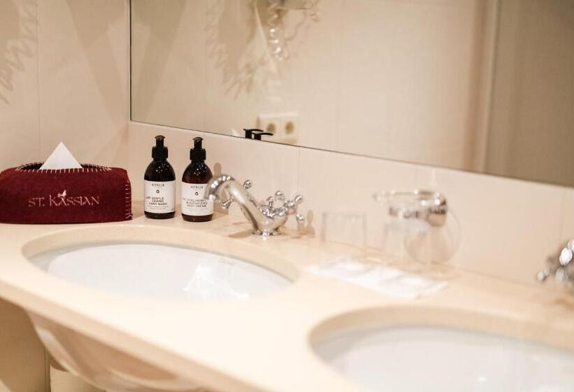 סוויטה, Kassian