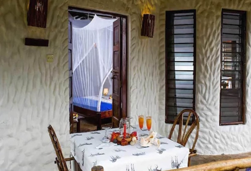 اتاق لوکس, Kinondo Poa Resort