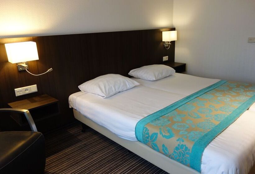 标准间, Middelburg