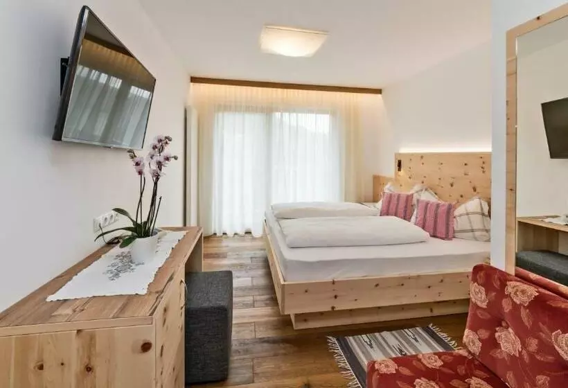 Habitació Estàndard, Moritz