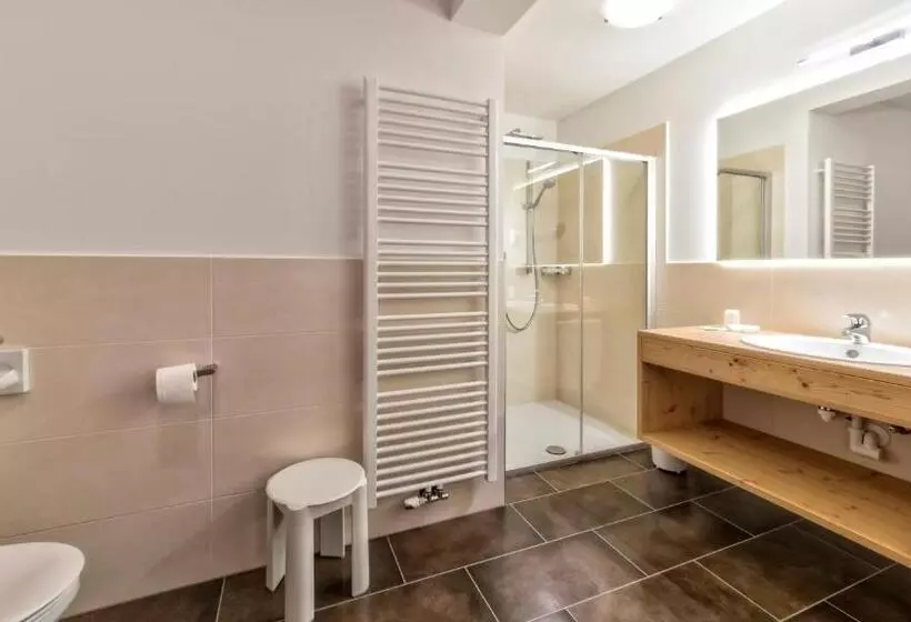 Habitación Superior amb Balcó, Moritz