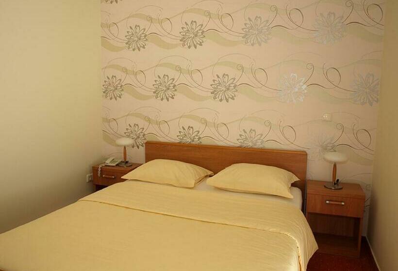 חדר סטנדרט, Neva