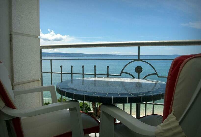 חדר סטנדרט, Neva