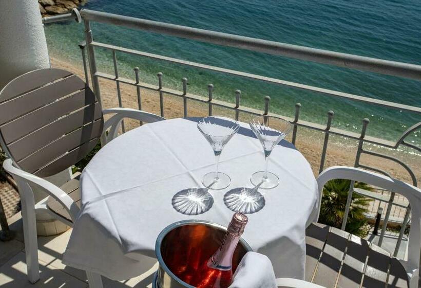 חדר סטנדרט, Neva